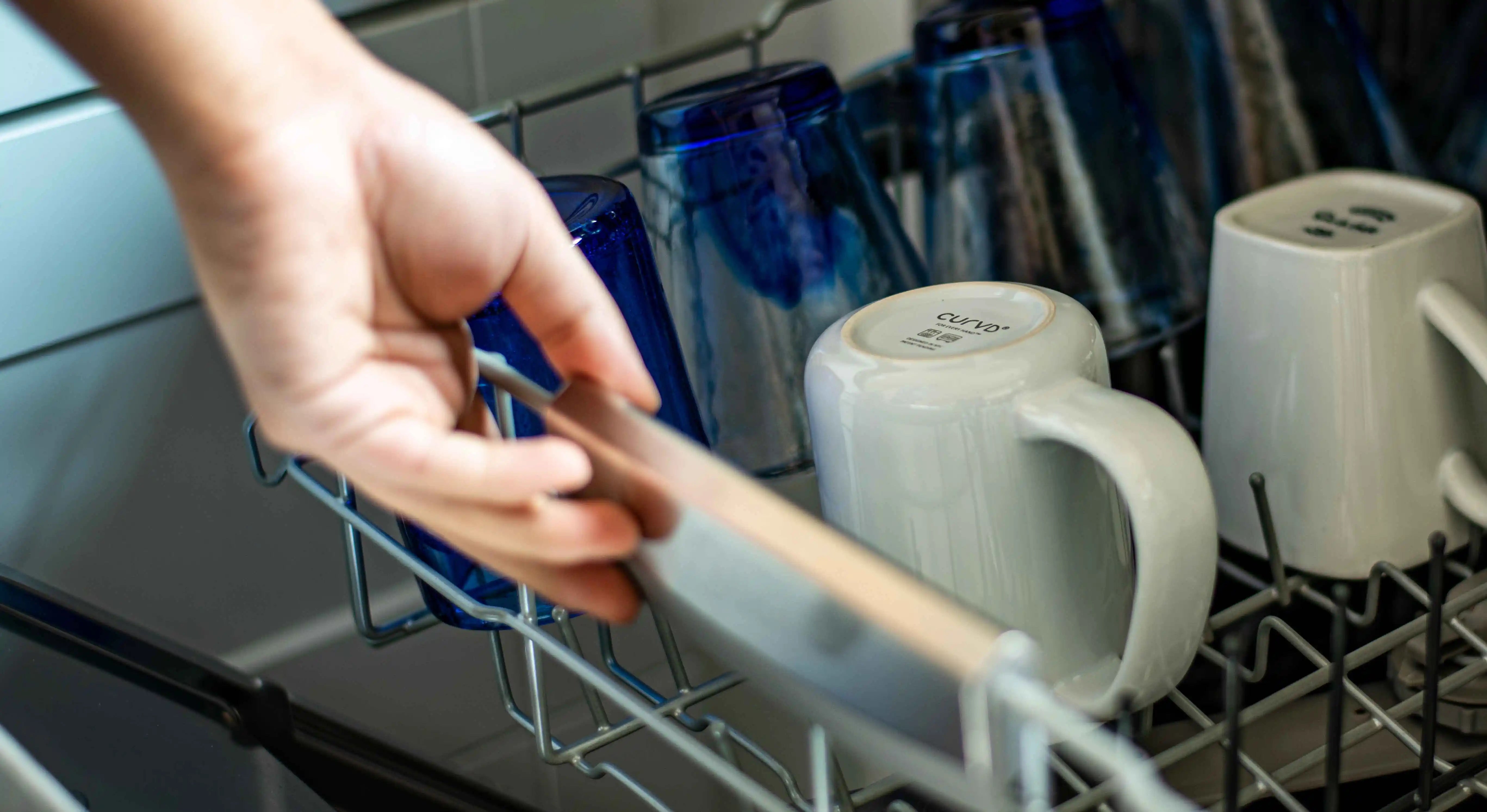 Identifying Dishwasher-Safe Ceramic Mugs