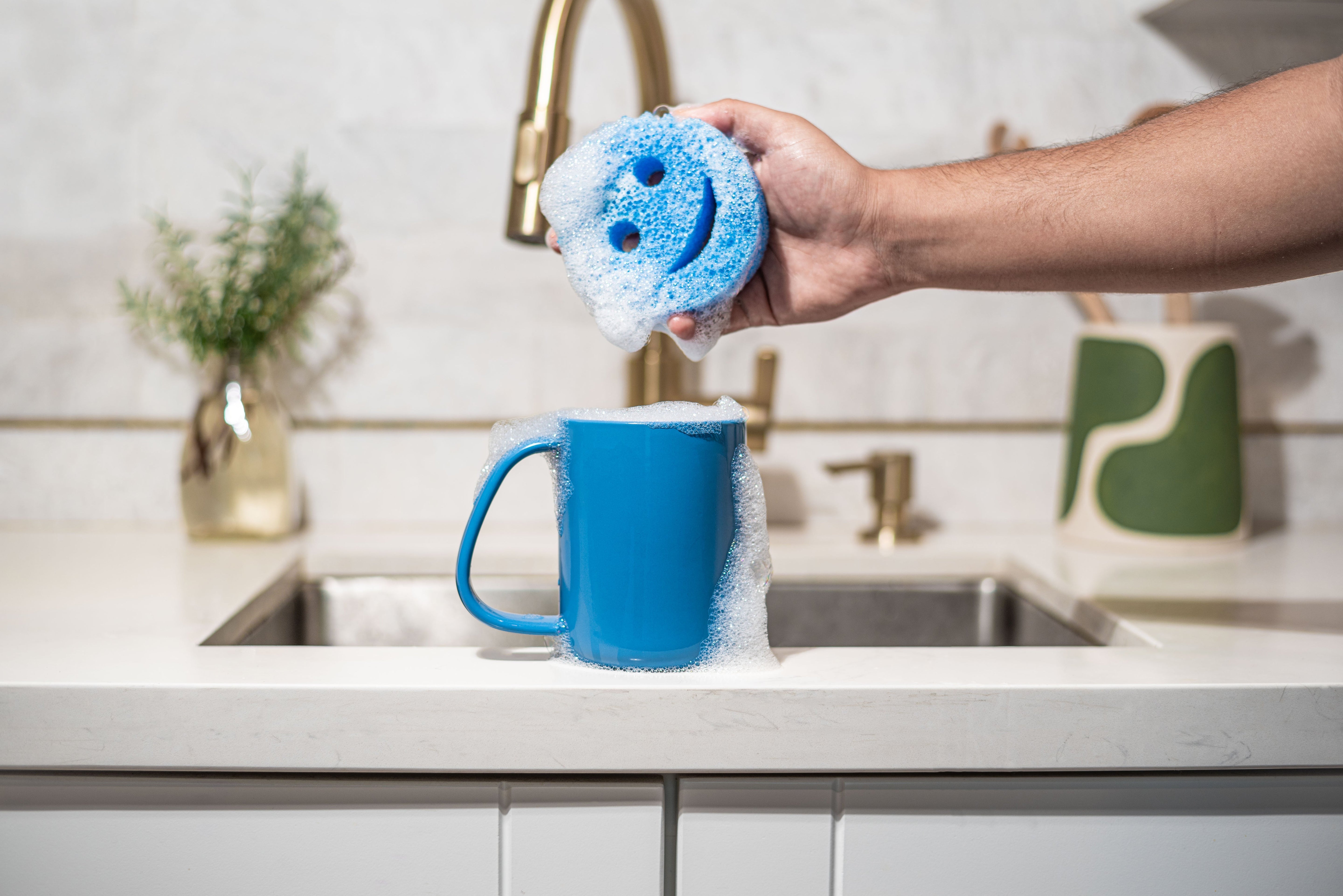The Most Eco-Friendly Way to Wash Dishes + Creative Tips