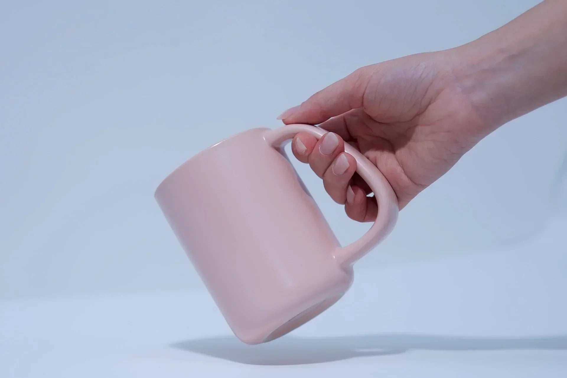 traditional-mug-vs-modern-designs